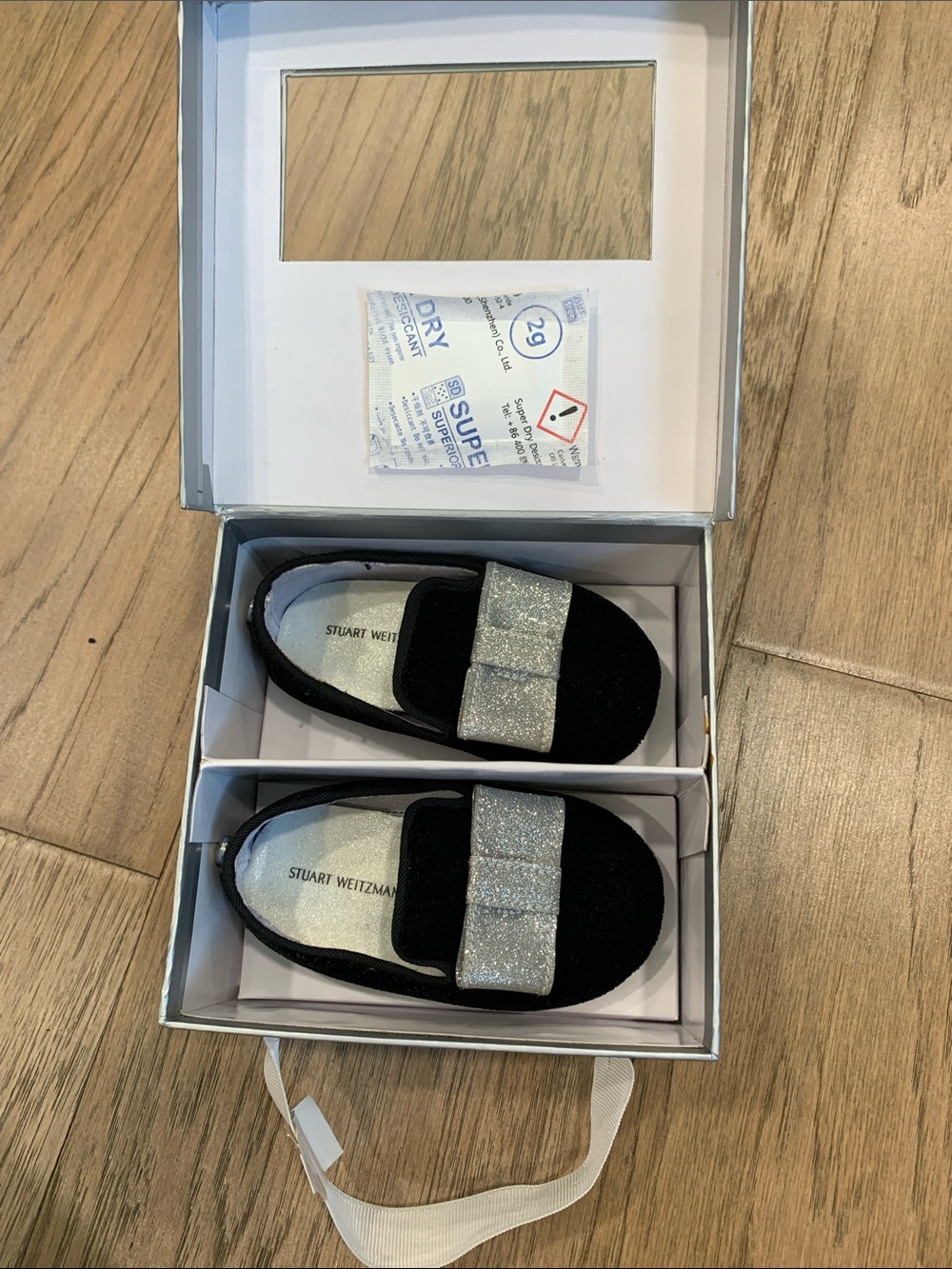 NWT My First Stuart Weitzman Baby Crib Shoe Size 4 Black Velvet Loafer